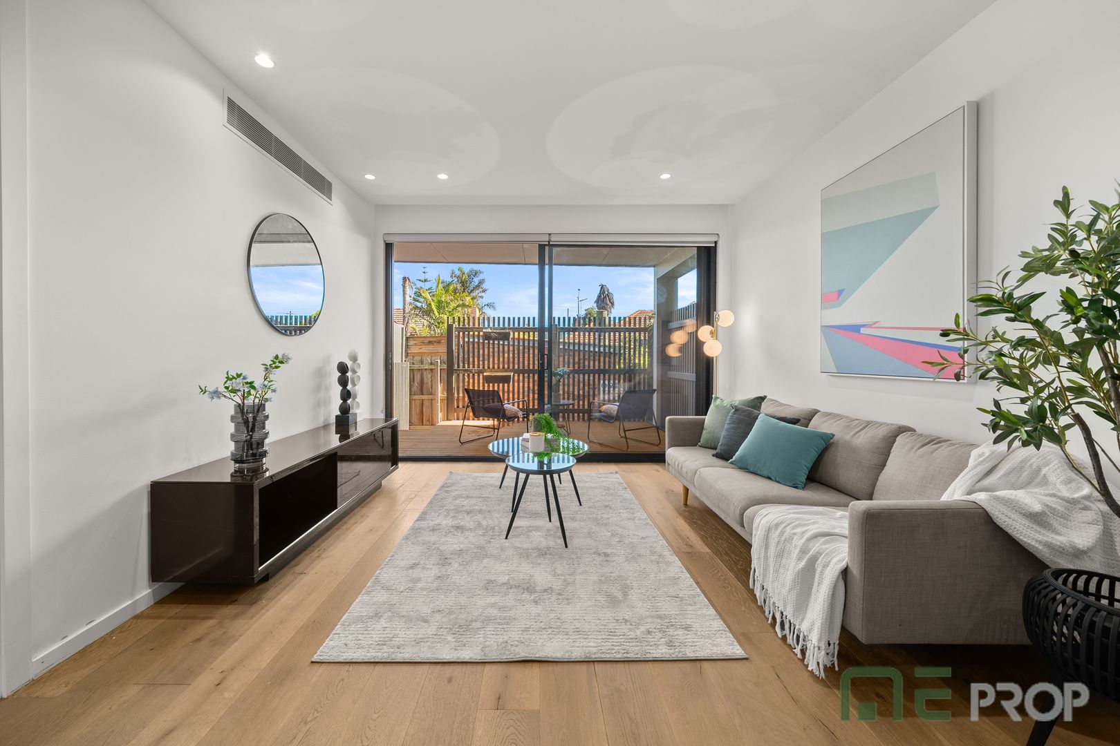 10/11 St Georges Avenue, Bentleigh East VIC 3165, Image 2