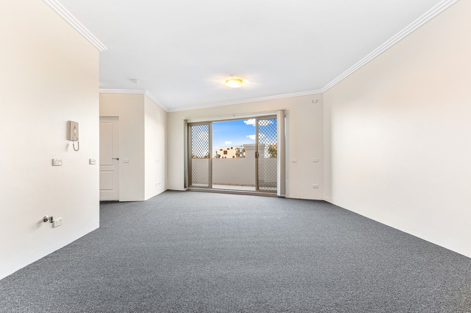2 bedrooms Apartment / Unit / Flat in 13/459-463 New Canterbury Road DULWICH HILL NSW, 2203