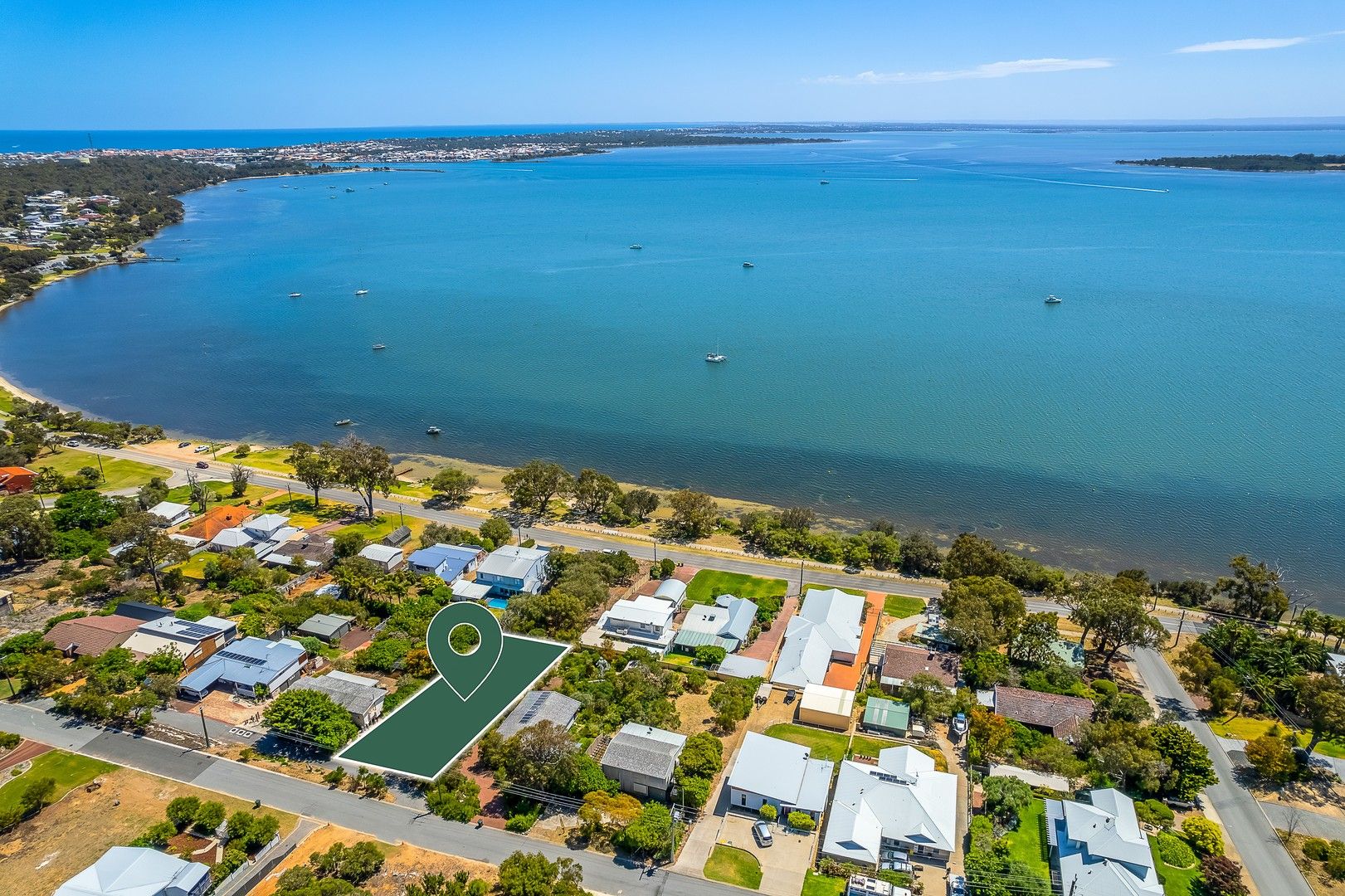 Vacant land in 20 Estuary View Road, DAWESVILLE WA, 6211