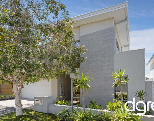 45 Breaksea Drive, North Coogee WA 6163