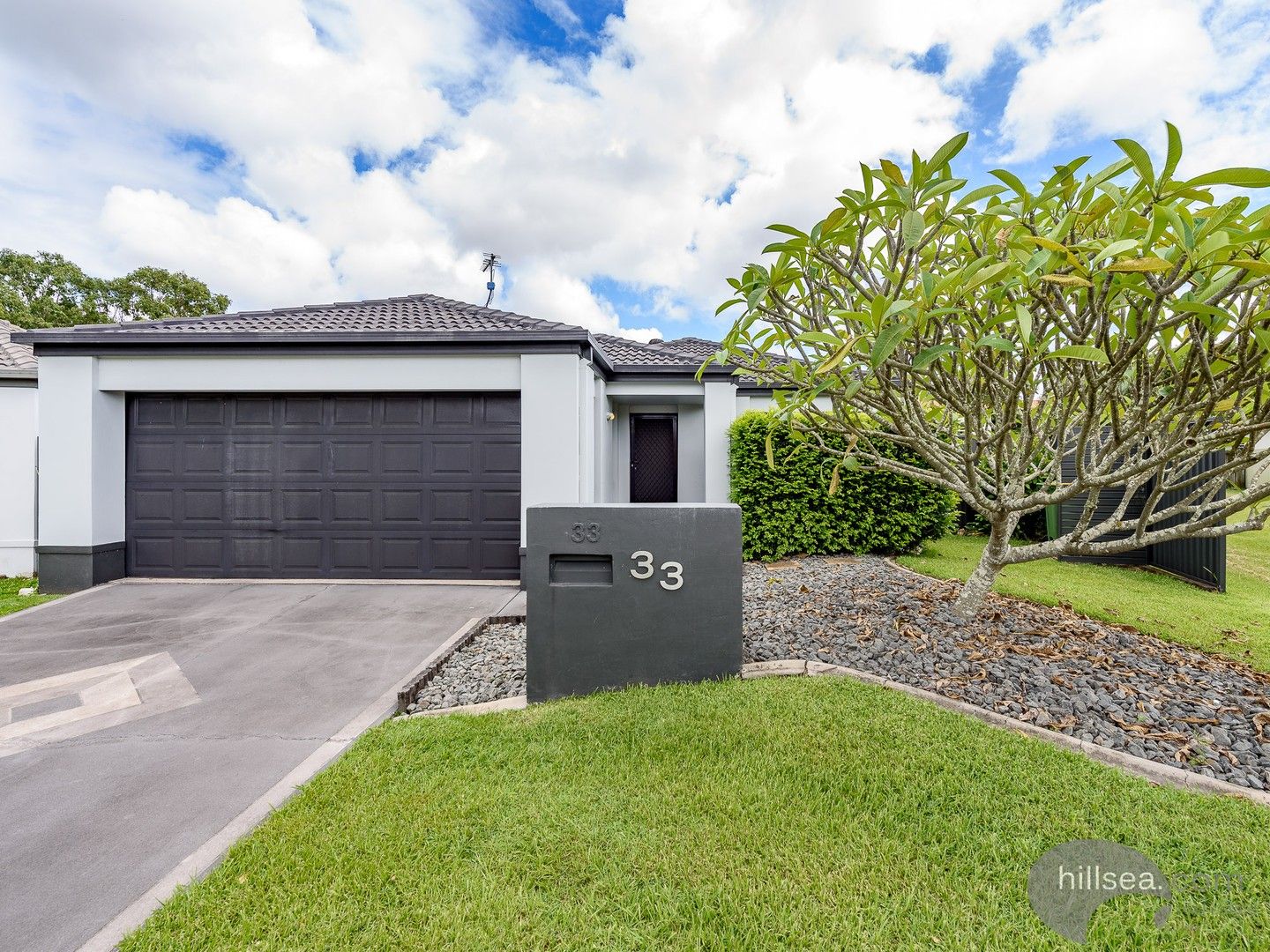 3 bedrooms House in 33 Georgia Street COOMBABAH QLD, 4216
