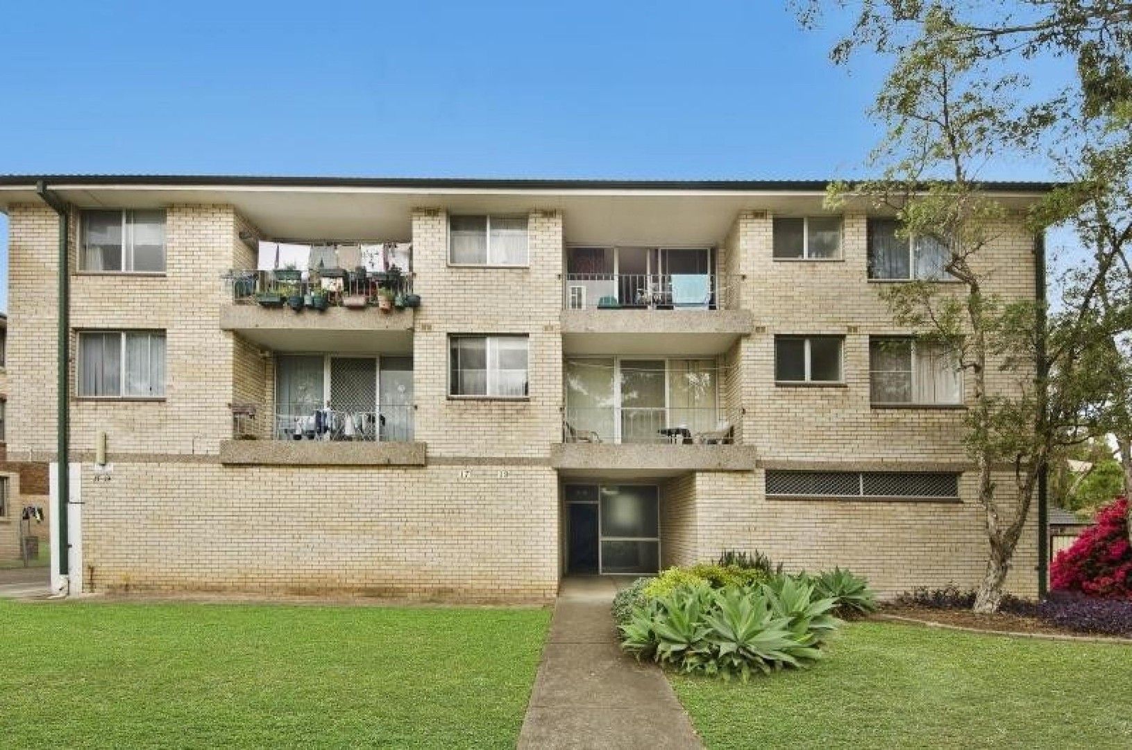2 bedrooms Apartment / Unit / Flat in 2/17-19 Cambridge Street MERRYLANDS NSW, 2160