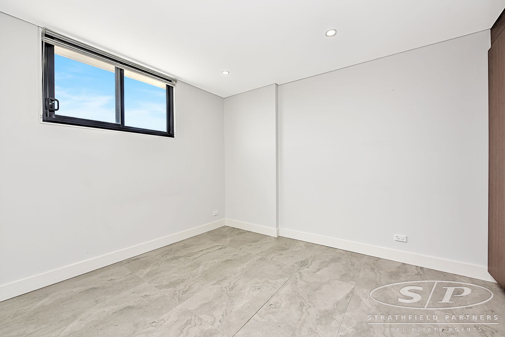 805/16-20 Smallwood Avenue, Homebush NSW 2140, Image 2