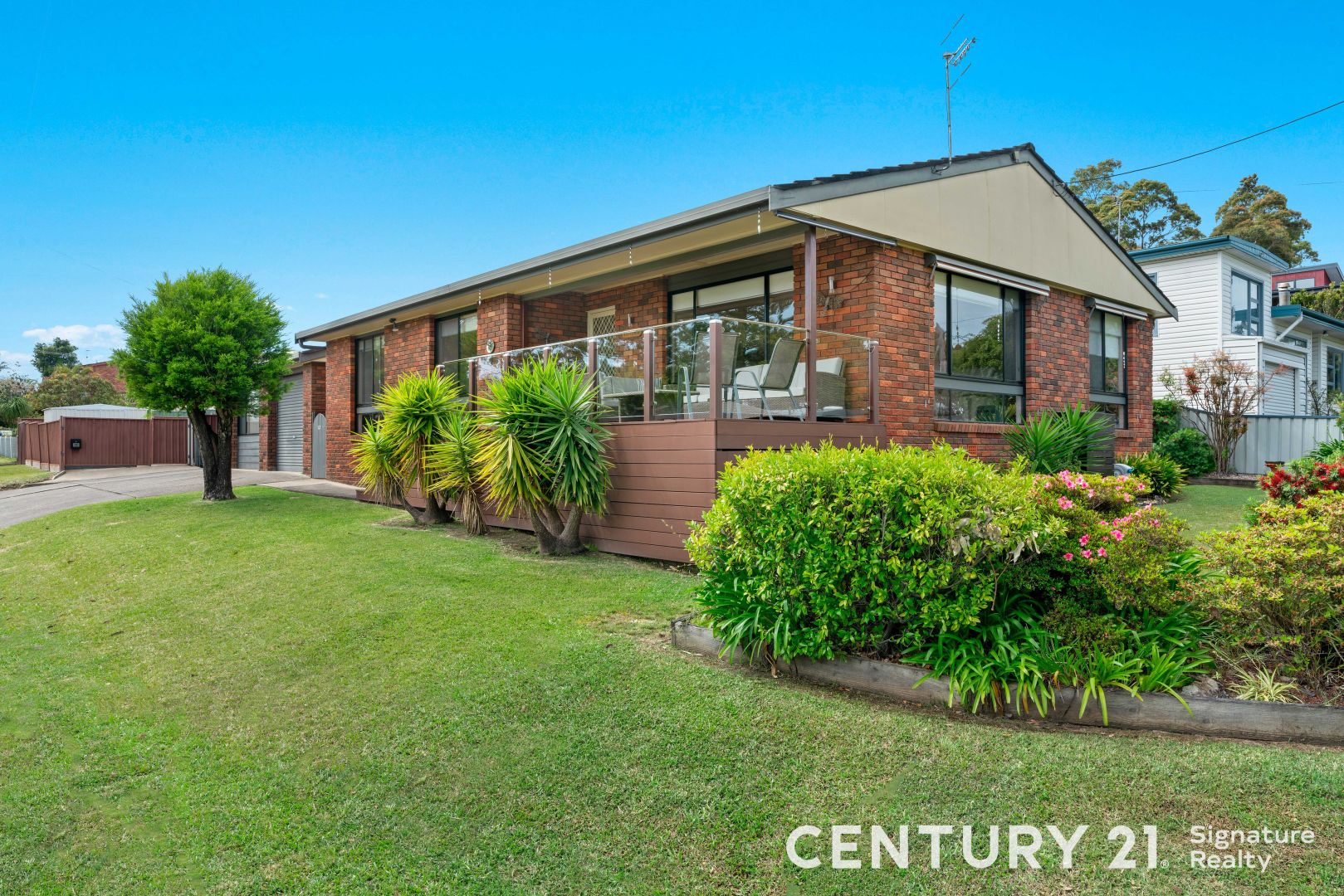 12 LACHLAN CRESCENT, St Georges Basin NSW 2540, Image 2