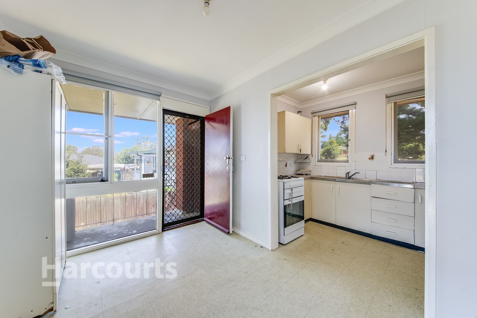 2 Summers Place, Bradbury NSW 2560, Image 1