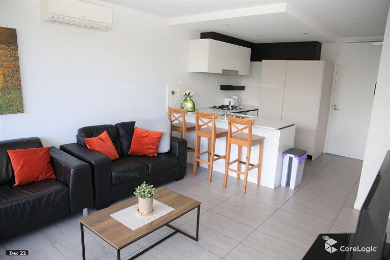 2 bedrooms Apartment / Unit / Flat in 213/40 Pakington Street ST KILDA VIC, 3182