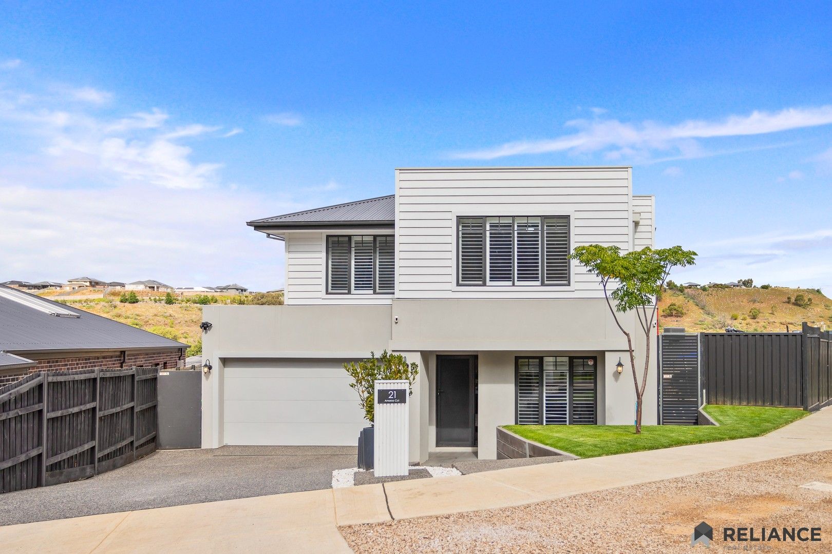 4 bedrooms House in 21 Amaroo Circuit BACCHUS MARSH VIC, 3340