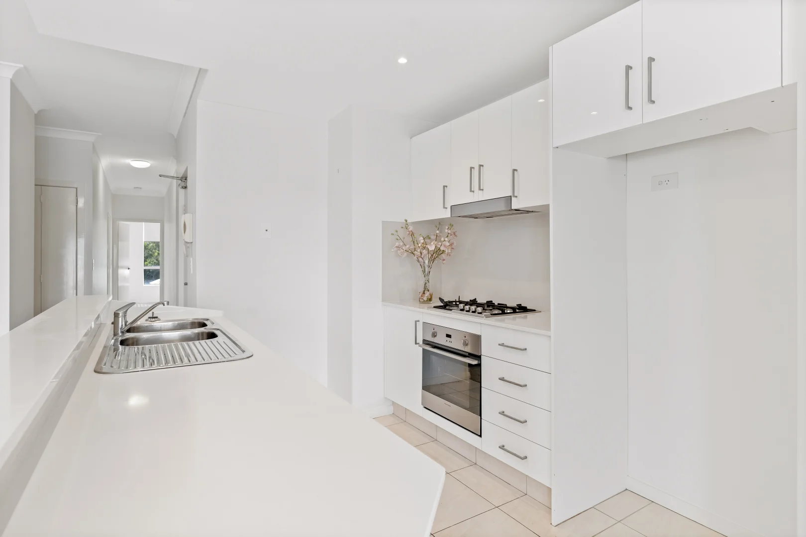 Additional image 4 of 802/273-275 Mann Street, Gosford NSW 2250