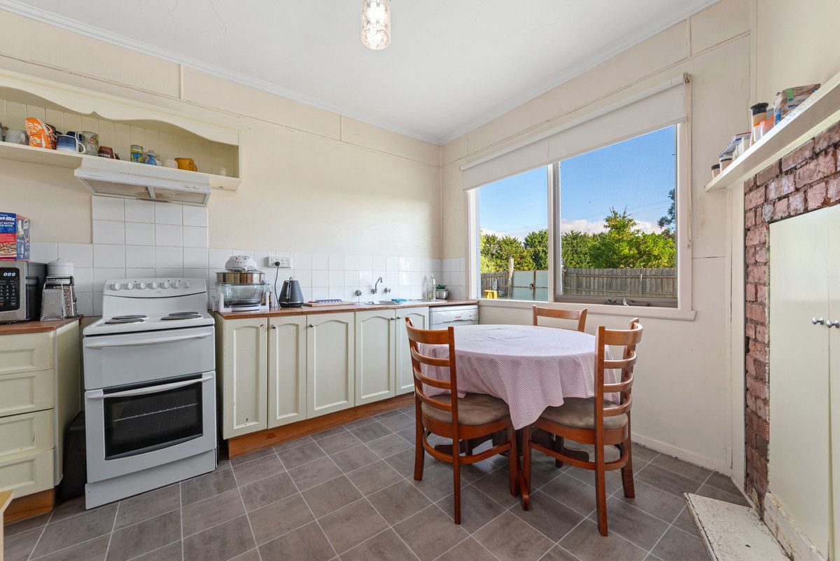 2 Buckley Street, Stratford VIC 3862, Image 2