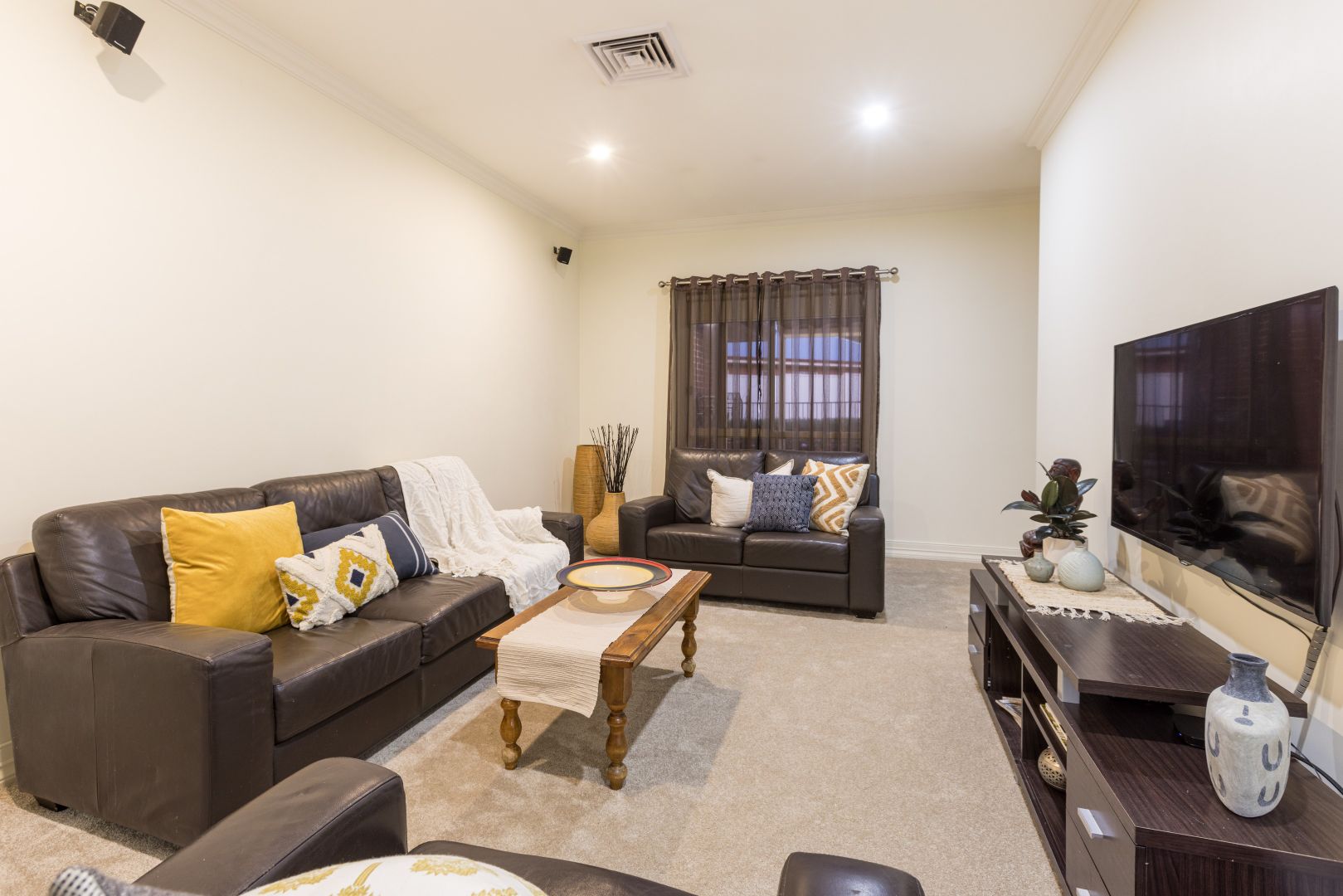 8 Robert Court, Gol Gol NSW 2738, Image 2