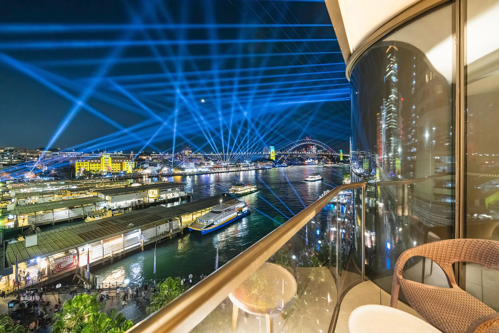 Apartment in Sydney, Quay Quarter - View 3