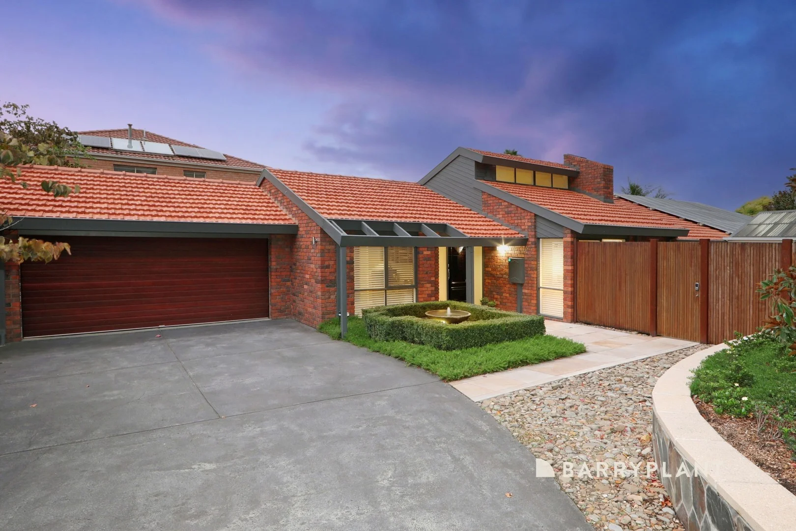 2 Clauscen Drive, Rowville VIC 3178