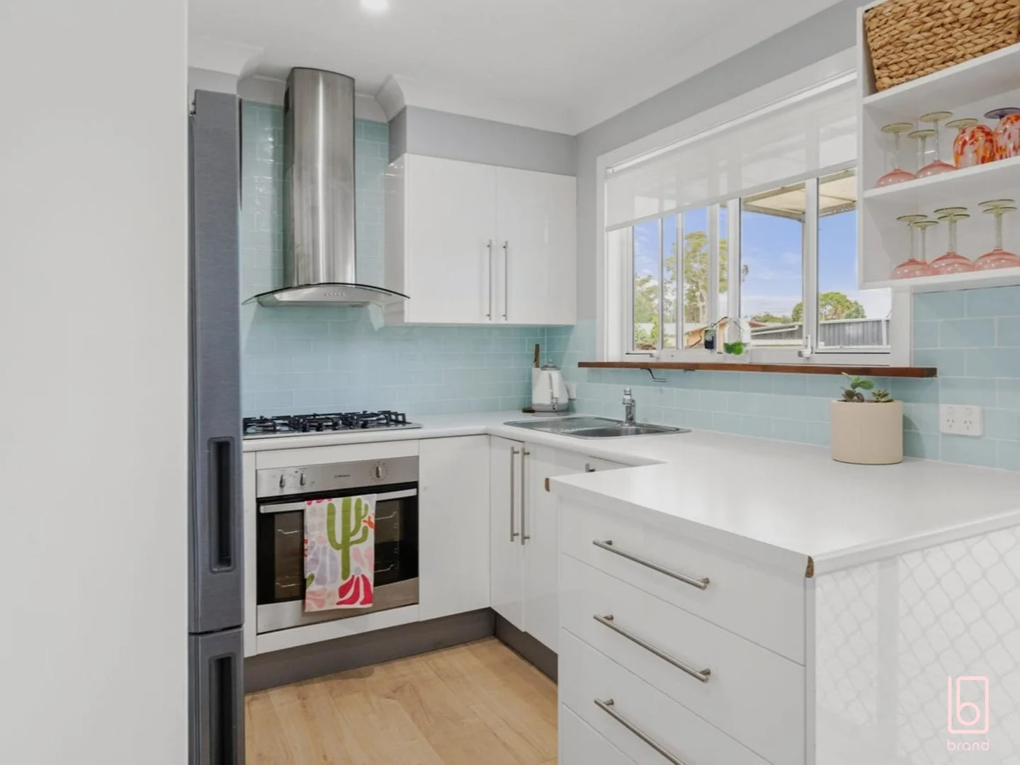 Additional image 2 of 26 Warwick Avenue, Mannering Park NSW 2259