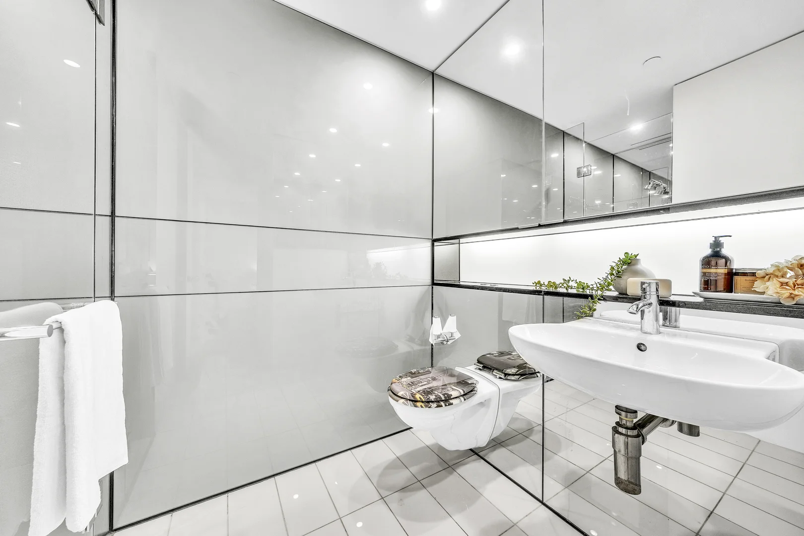 Additional image 29 of 2502/101 Bathurst Street, Sydney NSW 2000