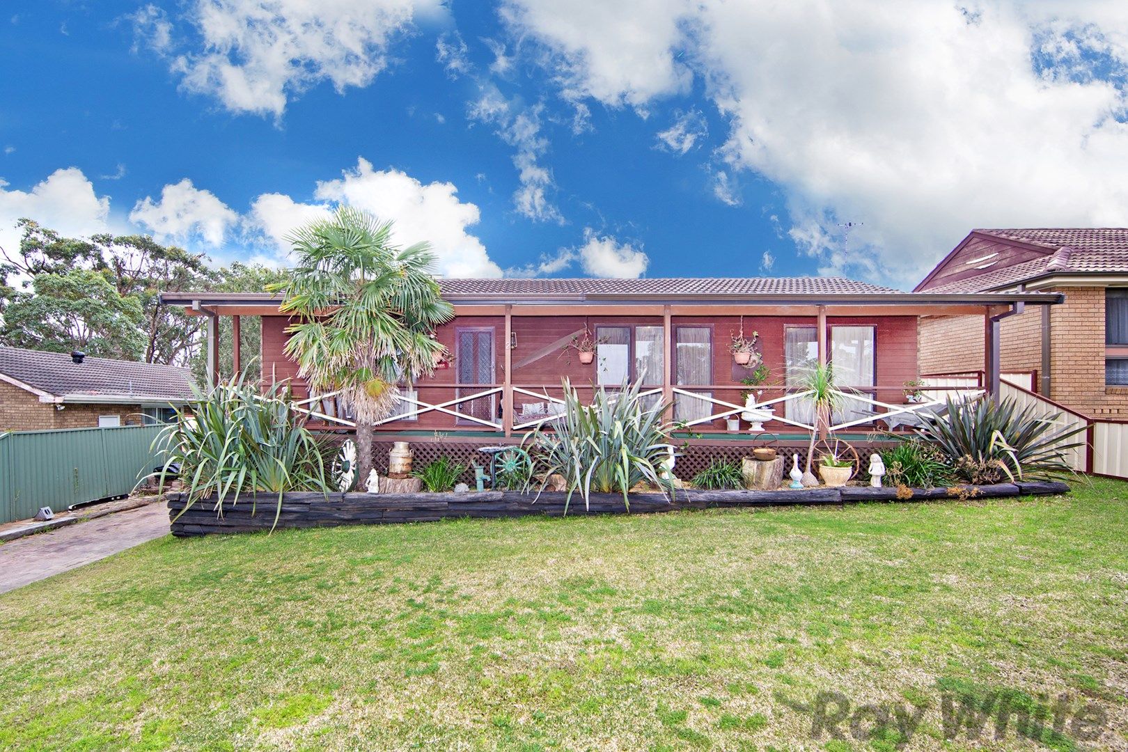 2 Morcombe Close, Gorokan NSW 2263, Image 1