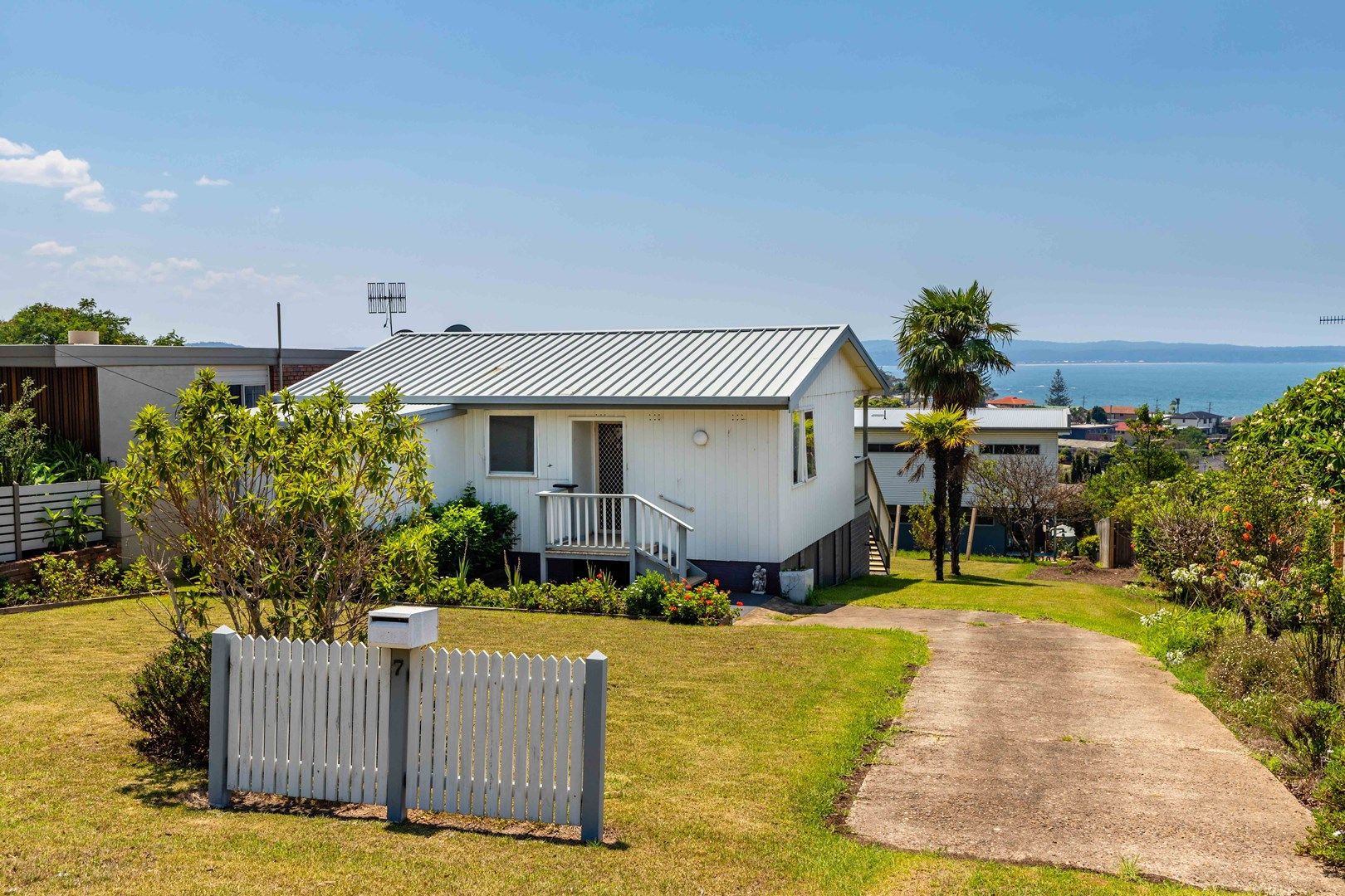 7 Ocean Road, Batehaven NSW 2536, Image 0