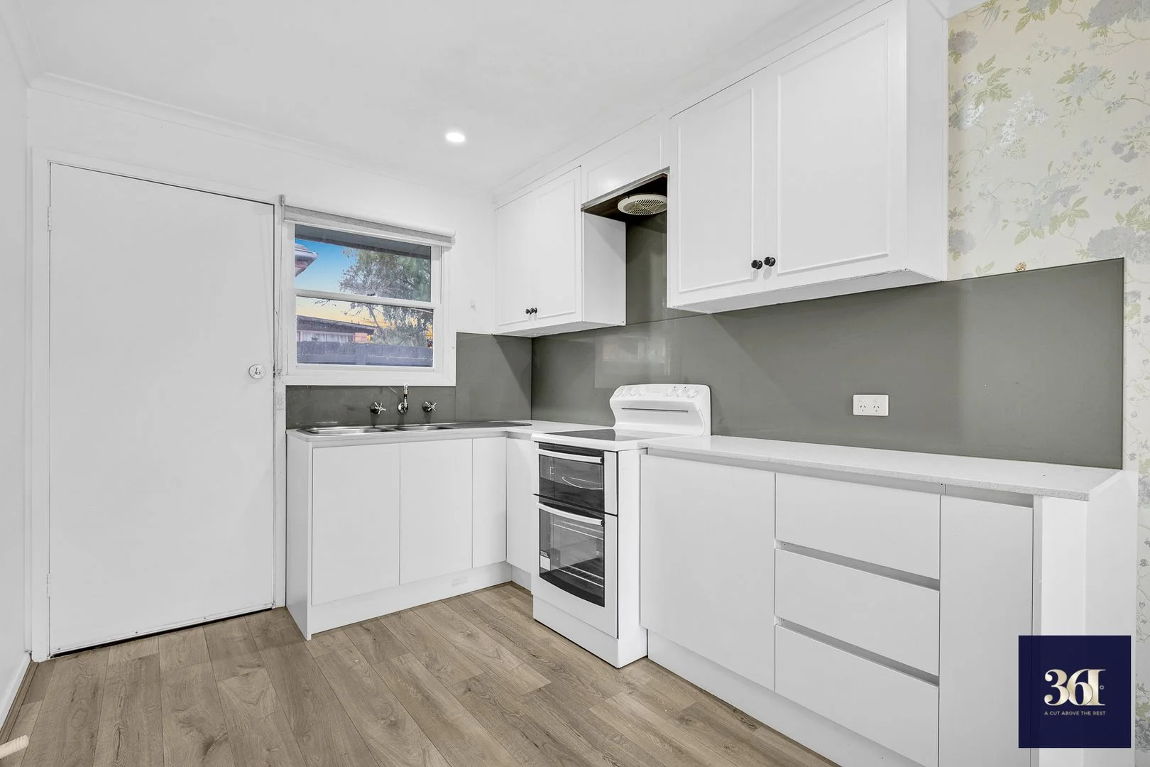 Additional image 6 of 2/2 Railway Avenue, Werribee VIC 3030