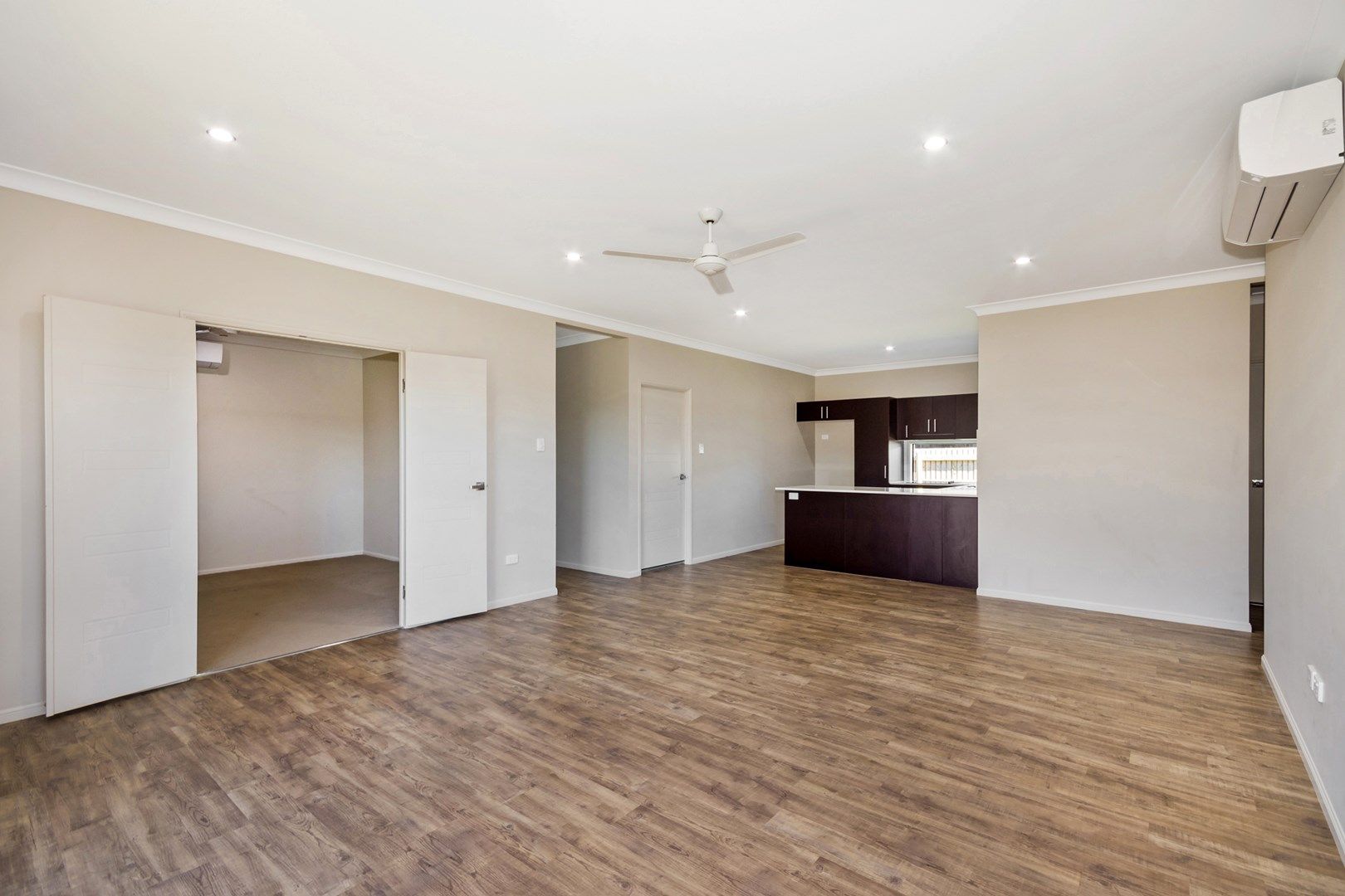 4 bedrooms House in 23 Supplejack Court MOUNT LOW QLD, 4818