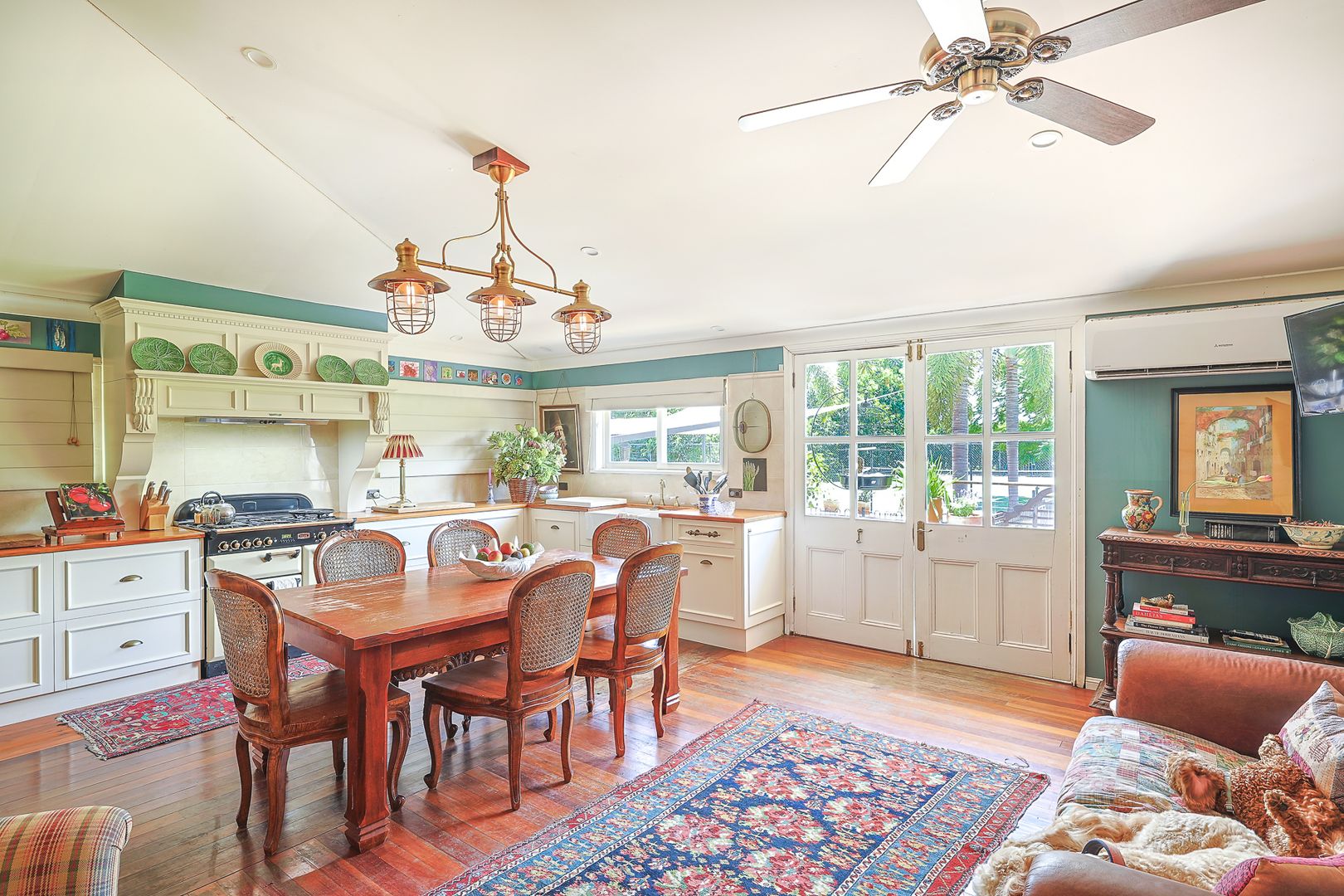 25 Braeside Road, Emerald QLD 4720 Domain