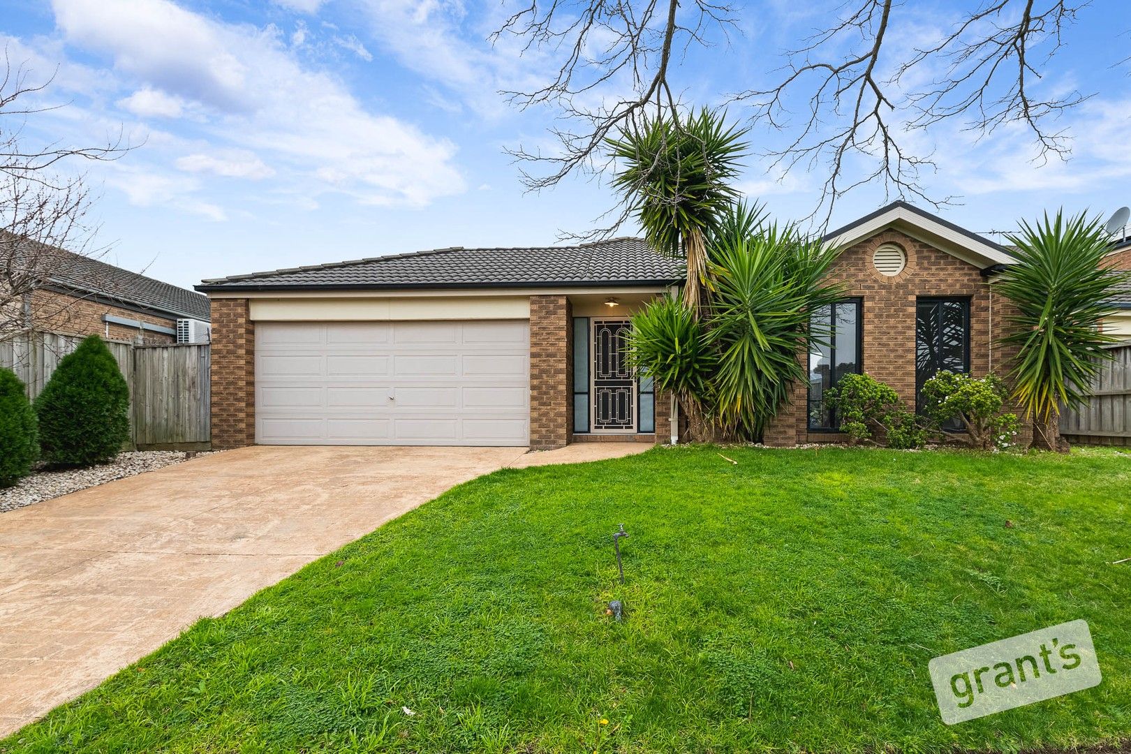 46 Chatswood Drive, Narre Warren South VIC 3805 House For Rent 580