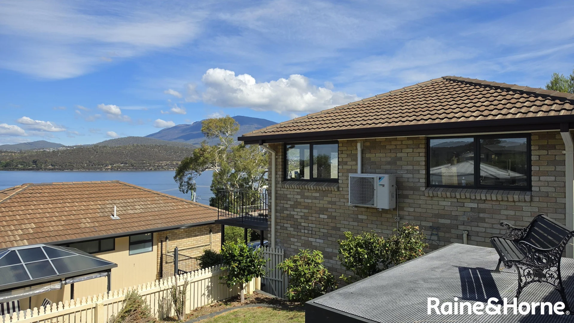Additional image 12 of 1/158 Derwent Avenue, Lindisfarne TAS 7015