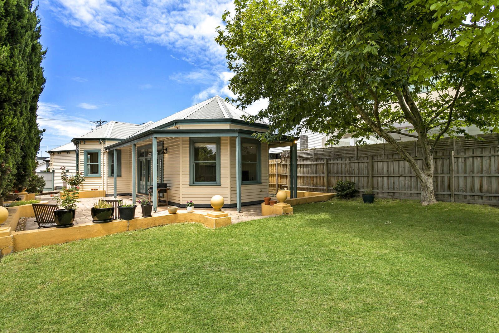111 Dover Road, Williamstown VIC 3016, Image 2