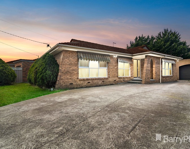 40 Aldergate Crescent, Kings Park VIC 3021