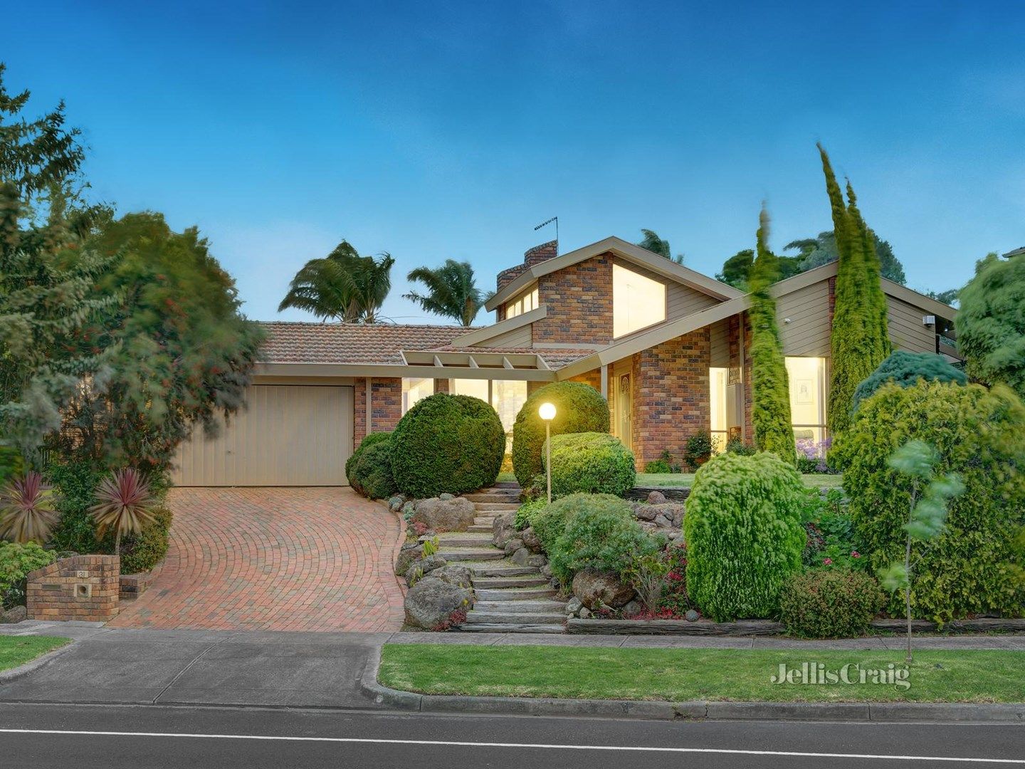 31 Meredith Avenue, Templestowe VIC 3106, Image 0