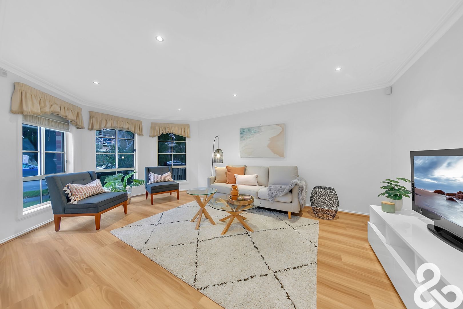 8 Belmont Way, Mill Park VIC 3082, Image 1