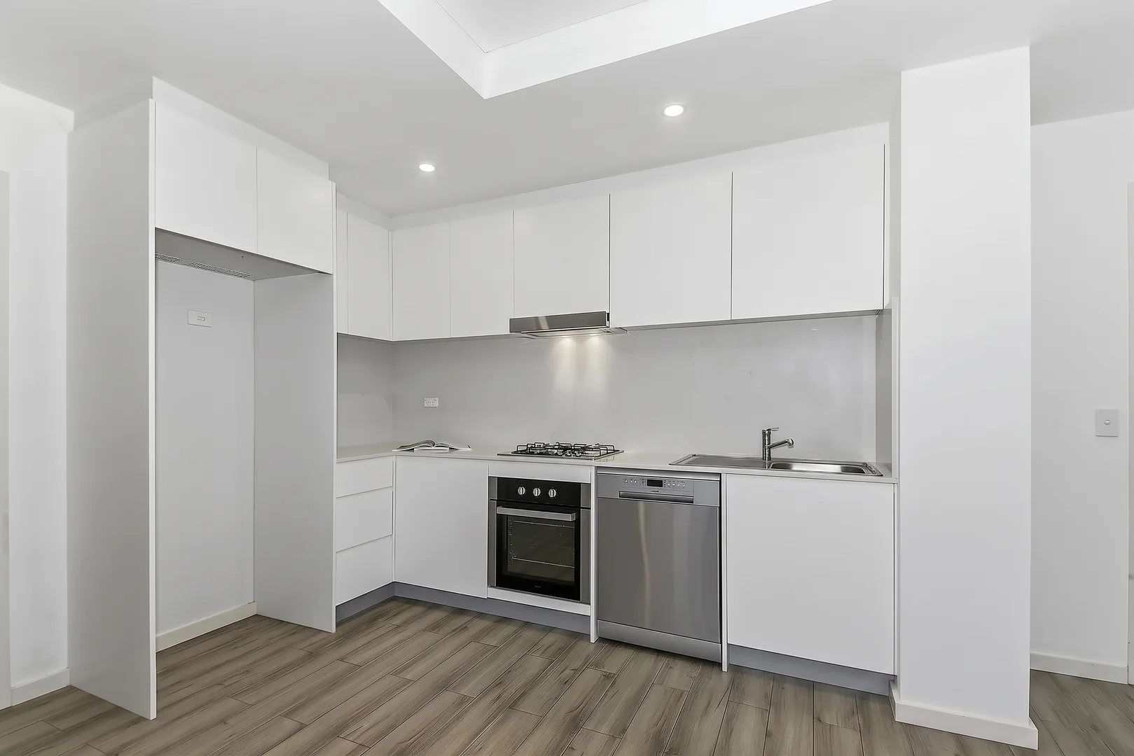 Additional image 4 of 45/77-87 Fifth Avenue, Campsie NSW 2194