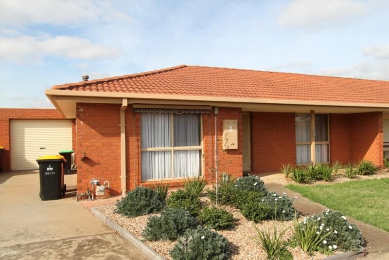 2/69-71 Barries Road, Melton VIC 3337, Image 0