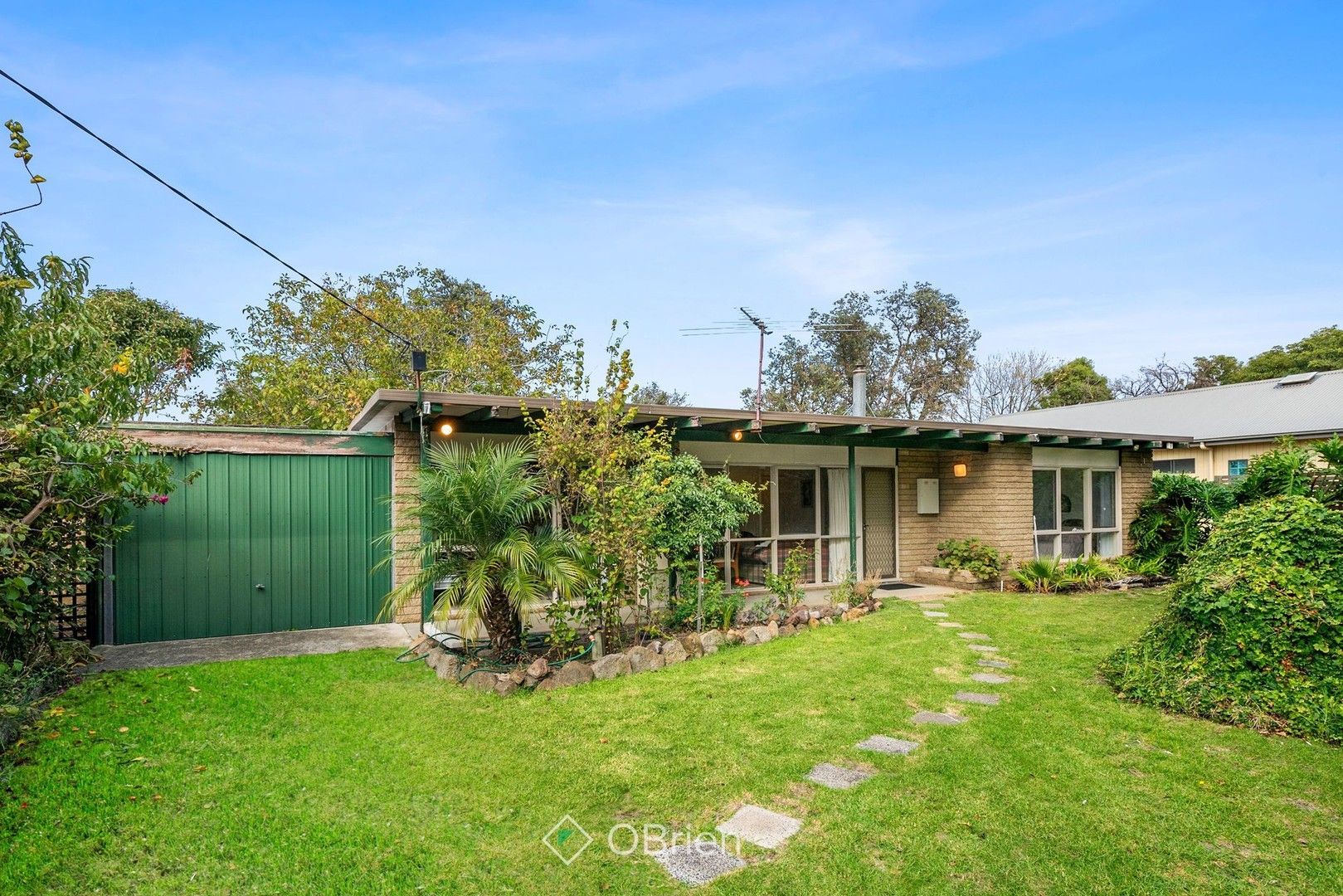 4 bedrooms House in 11 Melville Street TOOTGAROOK VIC, 3941