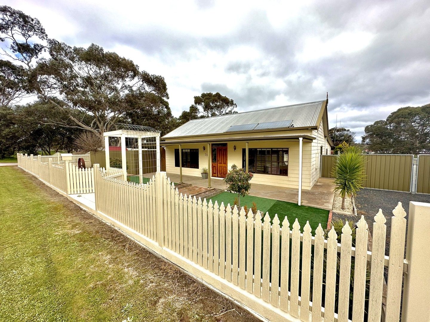 20 Melvyn St, Bordertown SA 5268, Image 0