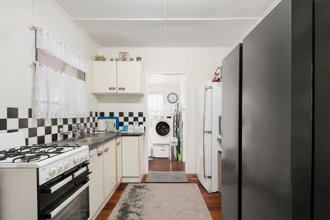 17 Thompson Street Silkstone 4304 - Image 4