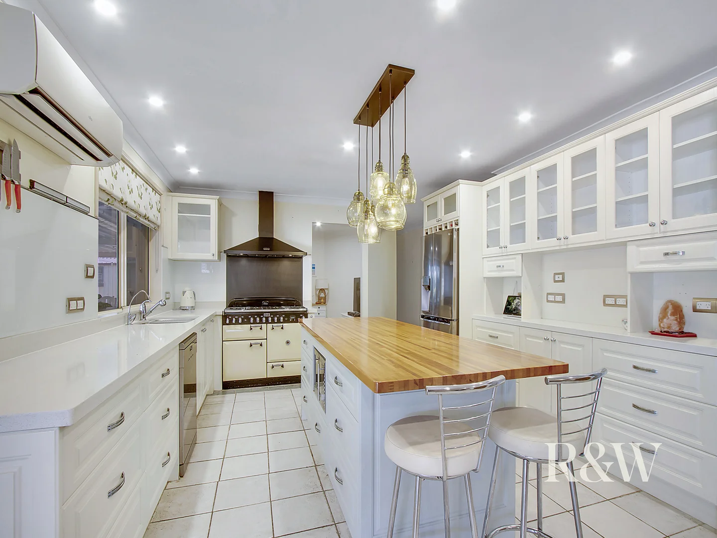 Additional image 2 of 122 Explorers Way, St Clair NSW 2759