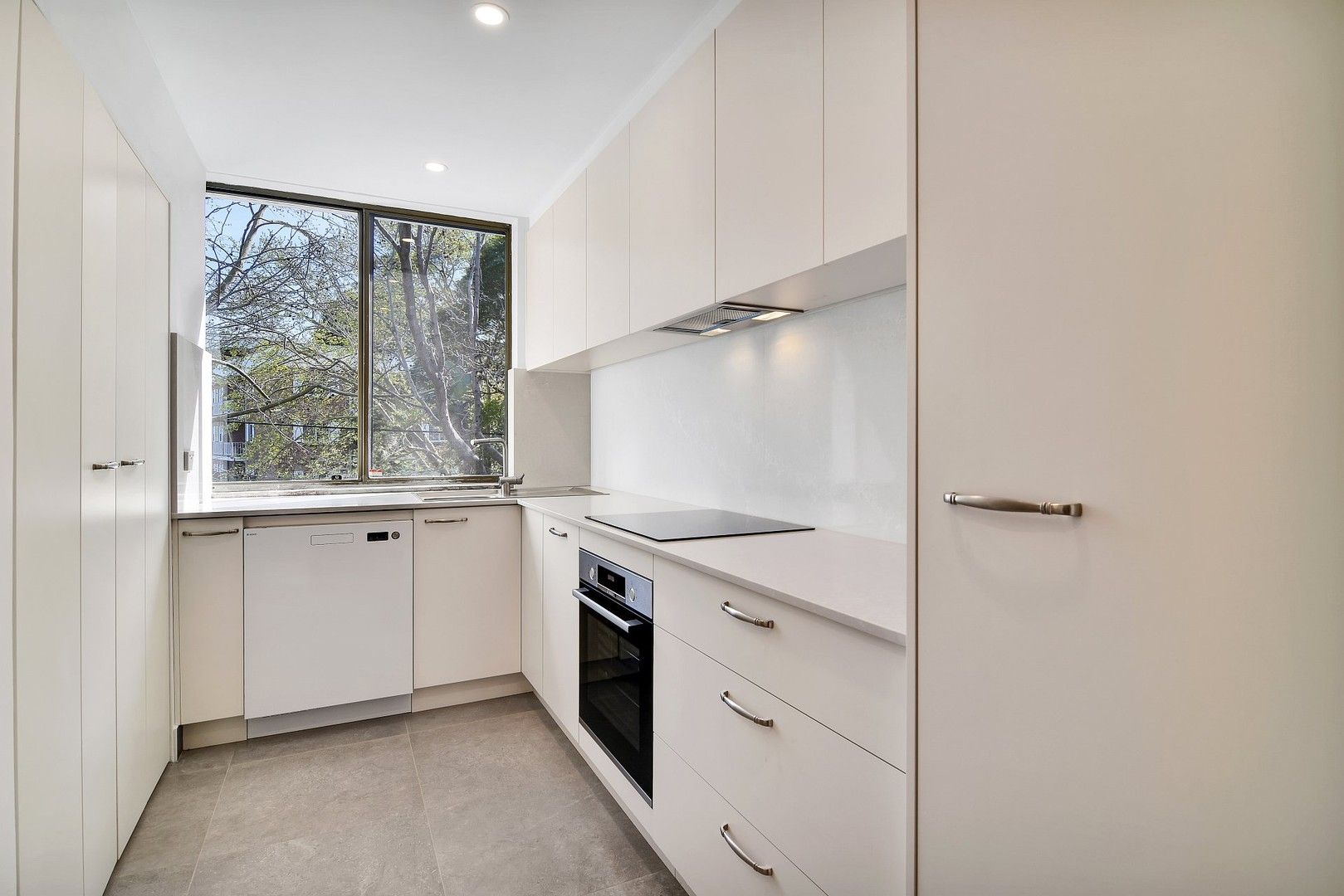 2 bedrooms Apartment / Unit / Flat in 13/7-9 Morton Street WOLLSTONECRAFT NSW, 2065
