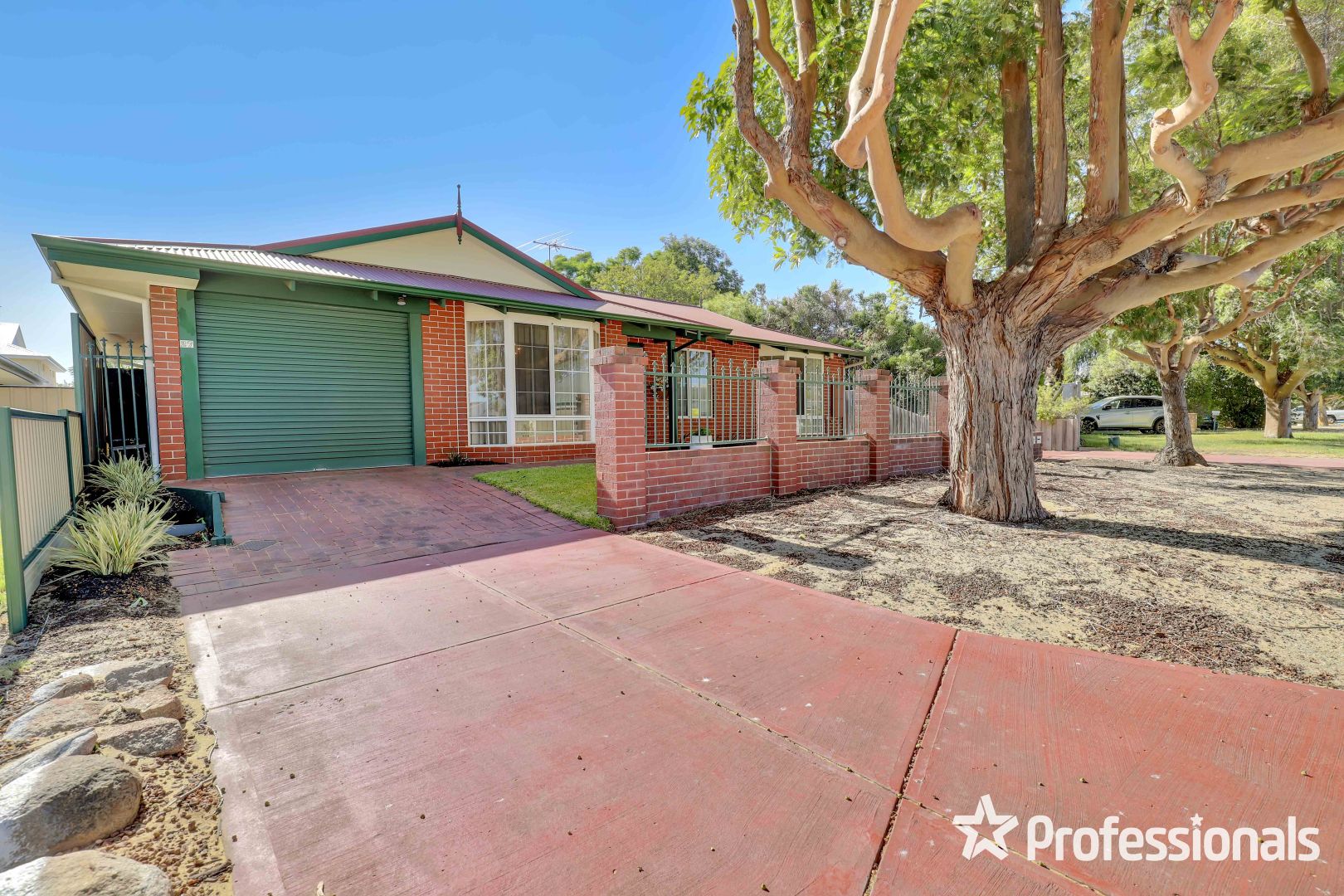 1/27 Bert Street, Gosnells WA 6110, Image 1