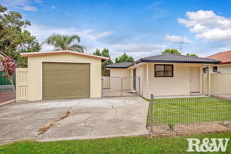 2 bedrooms House in 9 Hedley Street MARAYONG NSW, 2148