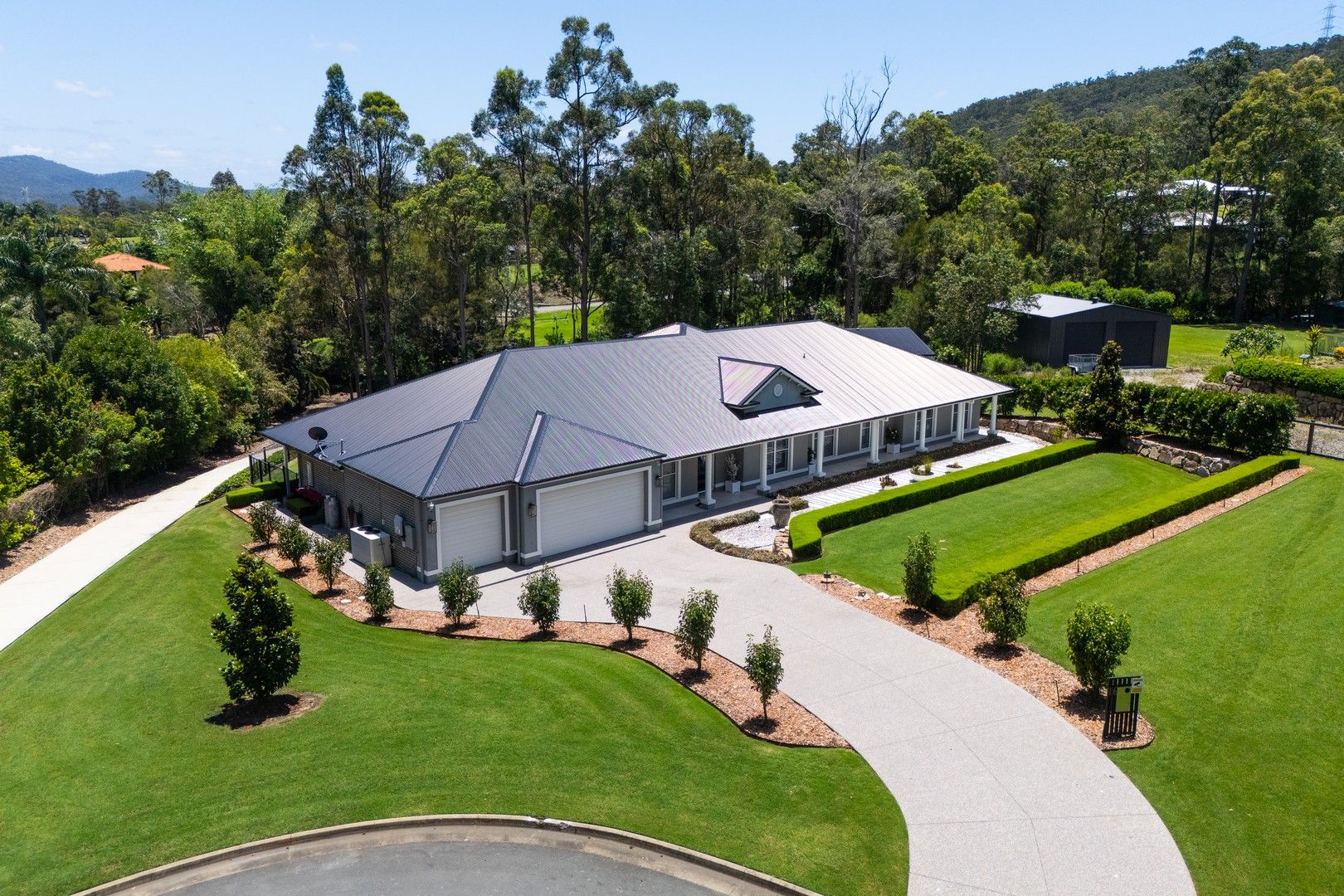 5 bedrooms House in 16 Dietrich Court MAUDSLAND QLD, 4210