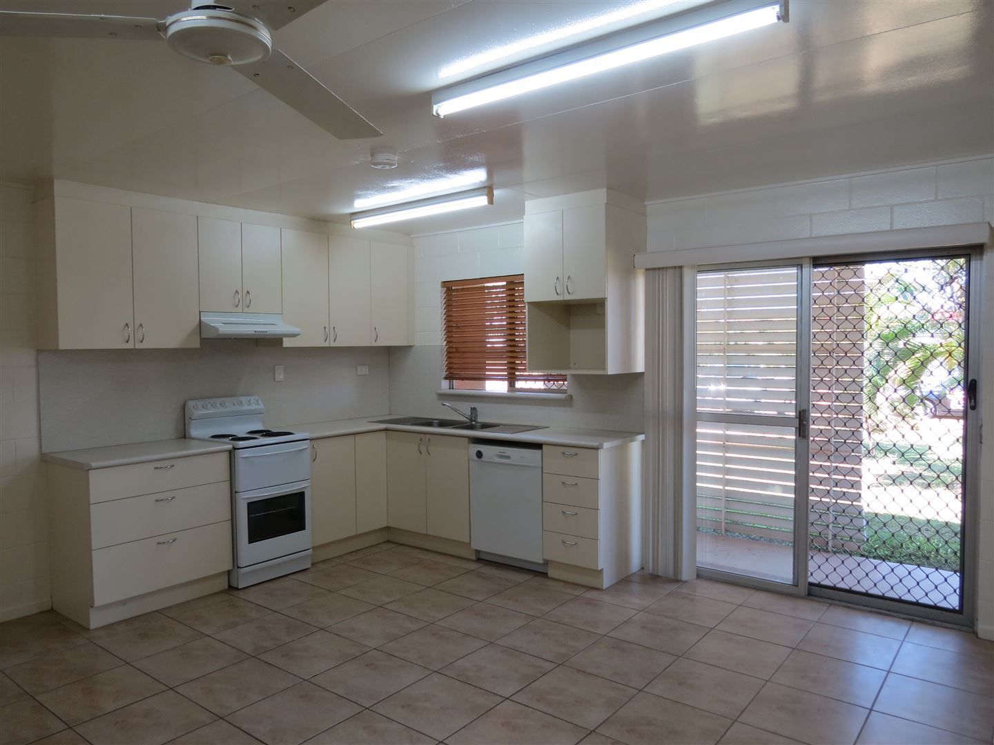 93 Thirteenth Avenue, Home Hill QLD 4806, Image 1