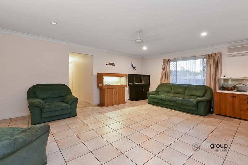 58 Solandra Circuit, Regents Park QLD 4118, Image 2