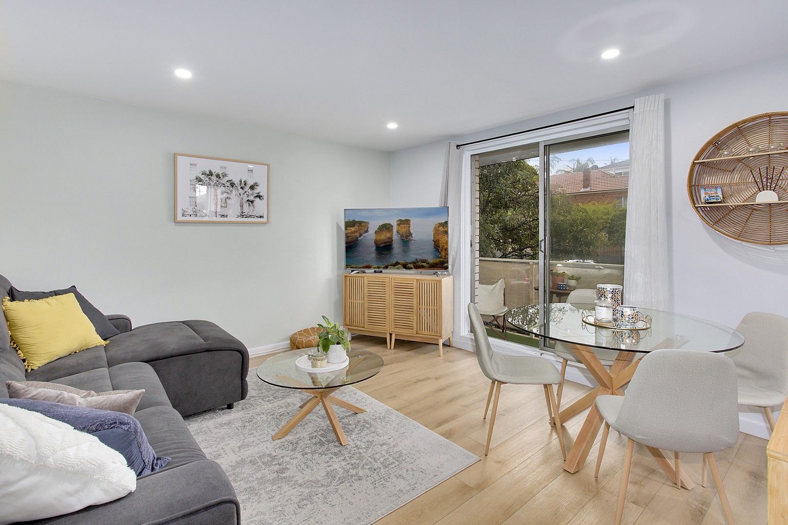 2 bedrooms Apartment / Unit / Flat in 28/110 Lawrence Street FRESHWATER NSW, 2096