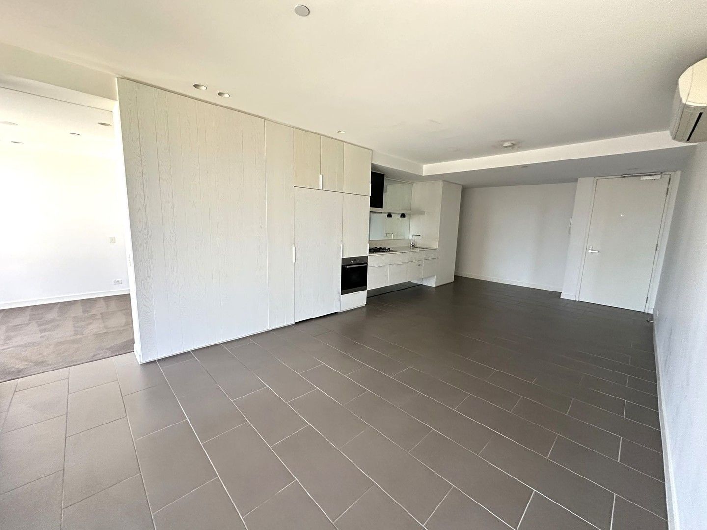 2 bedrooms Apartment / Unit / Flat in 1808/22 Dorcas Street SOUTHBANK VIC, 3006