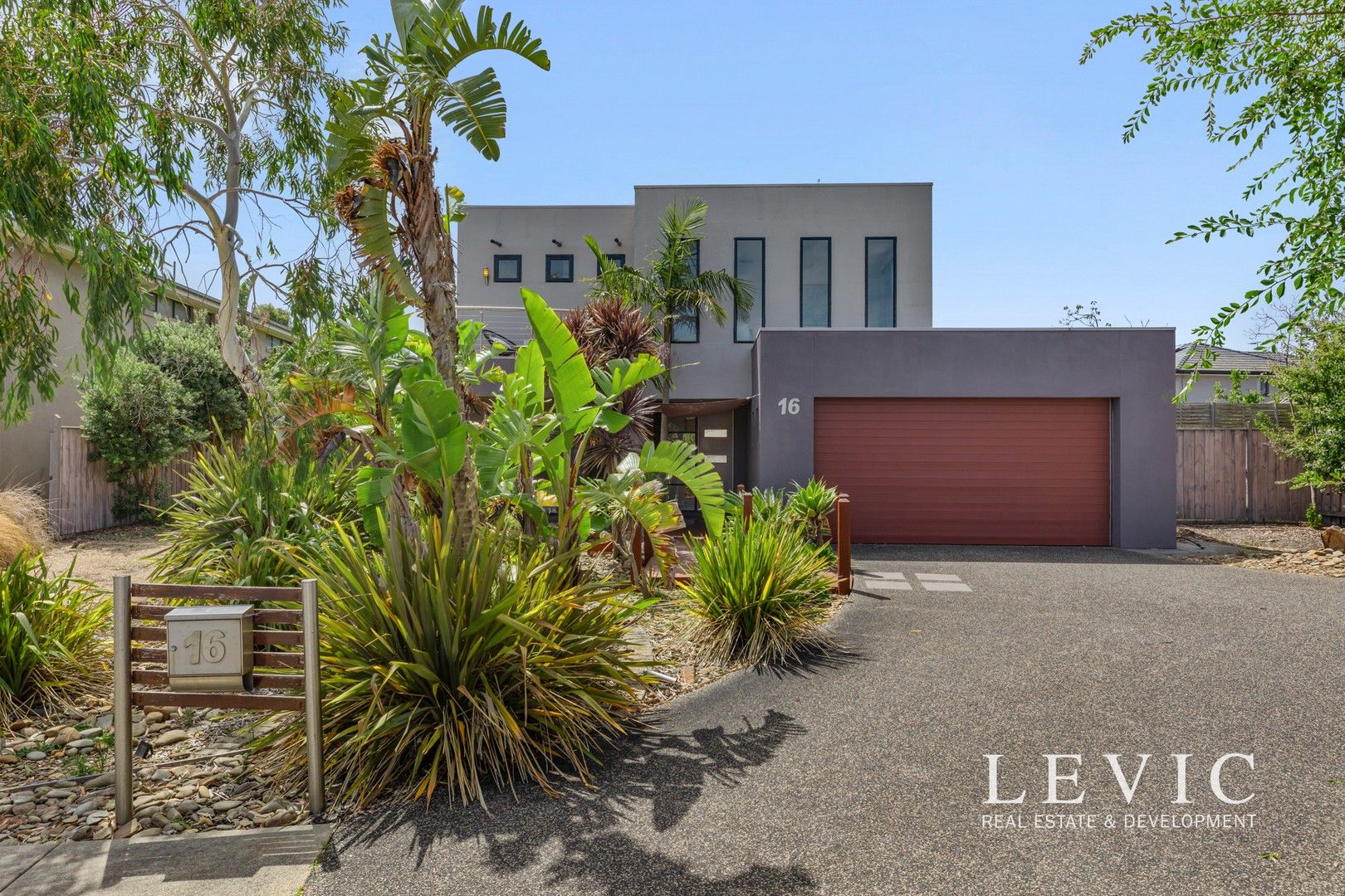 16 Bluegrass Close, Waterways VIC 3195, Image 0