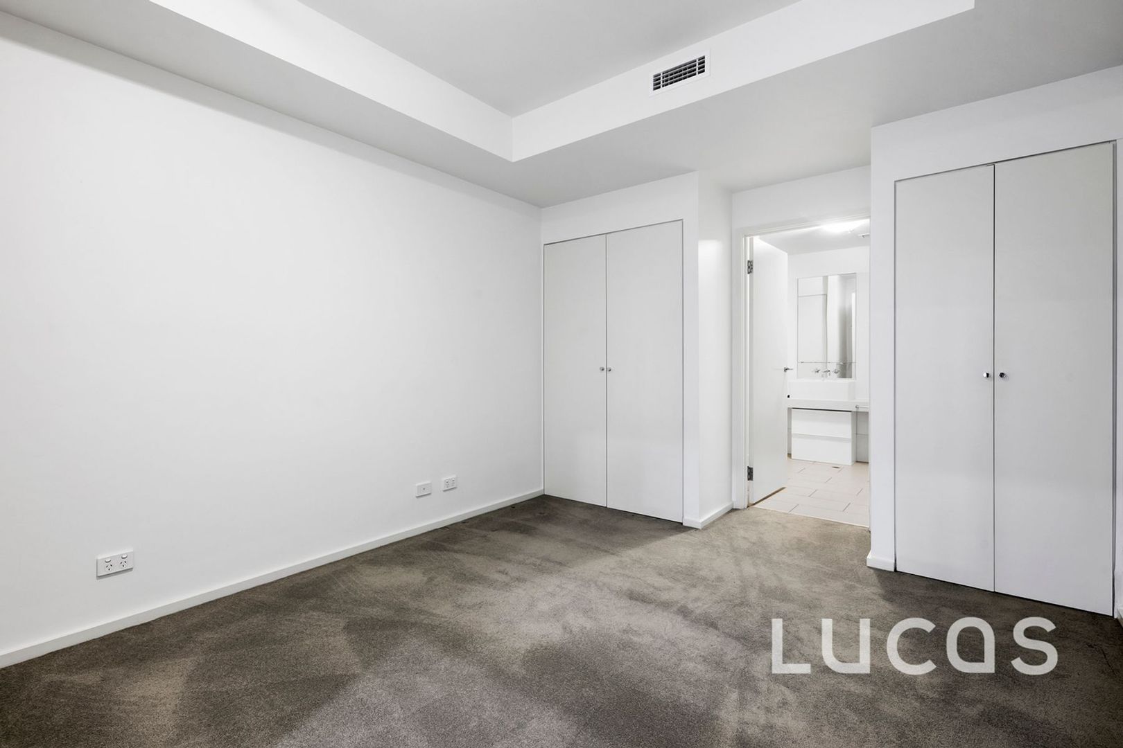 721/60 Siddeley Street, Docklands VIC 3008, Image 2