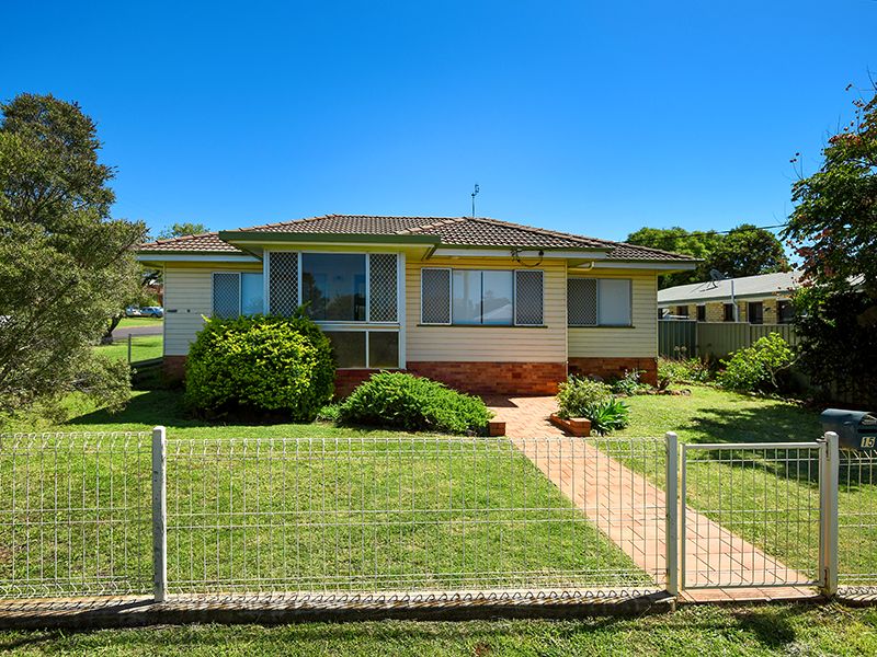 3 bedrooms House in 15 Burton Street HARRISTOWN QLD, 4350