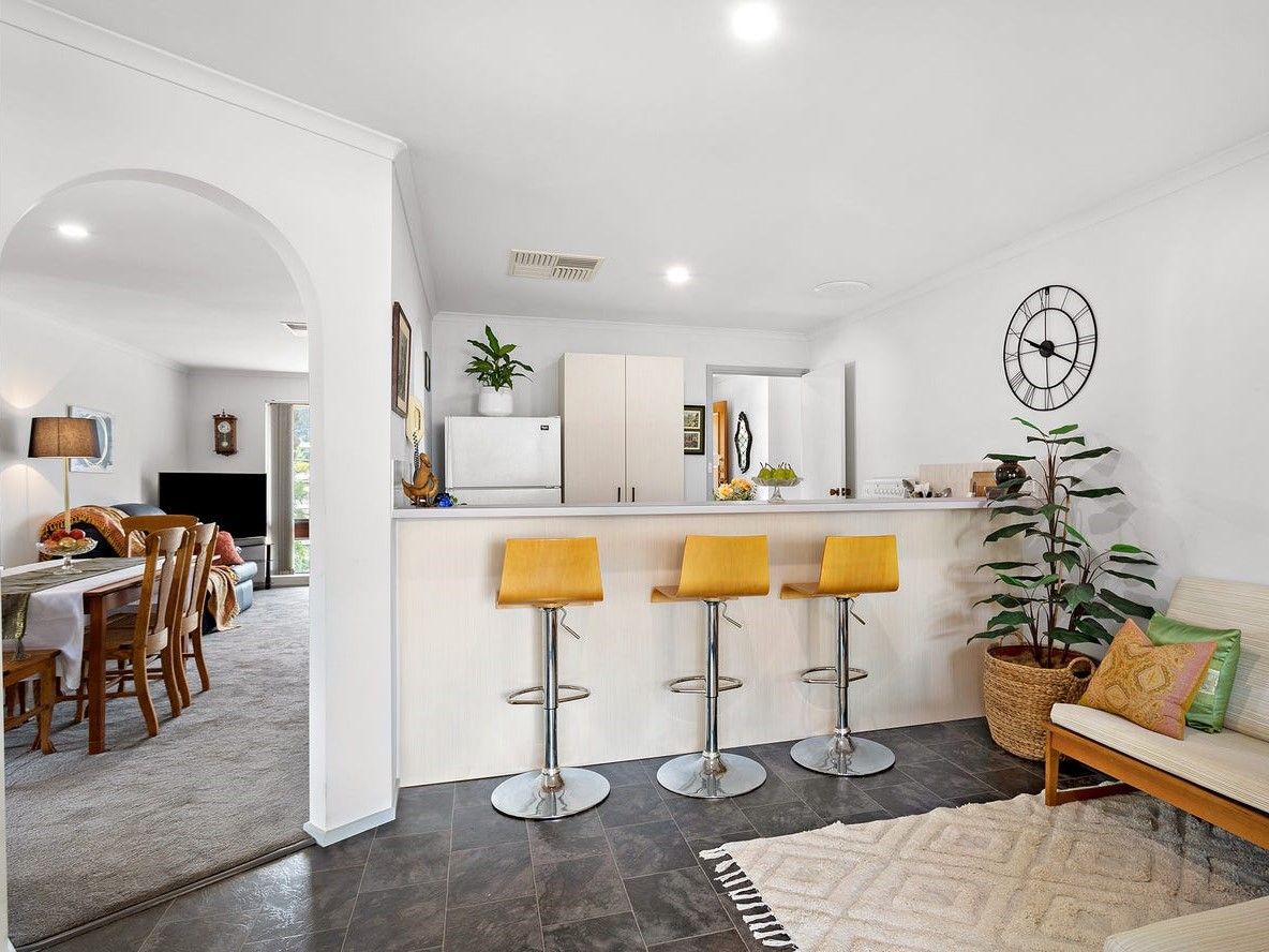 34 Glenthorn Crescent, O'Halloran Hill SA 5158 - House For Rent | Domain