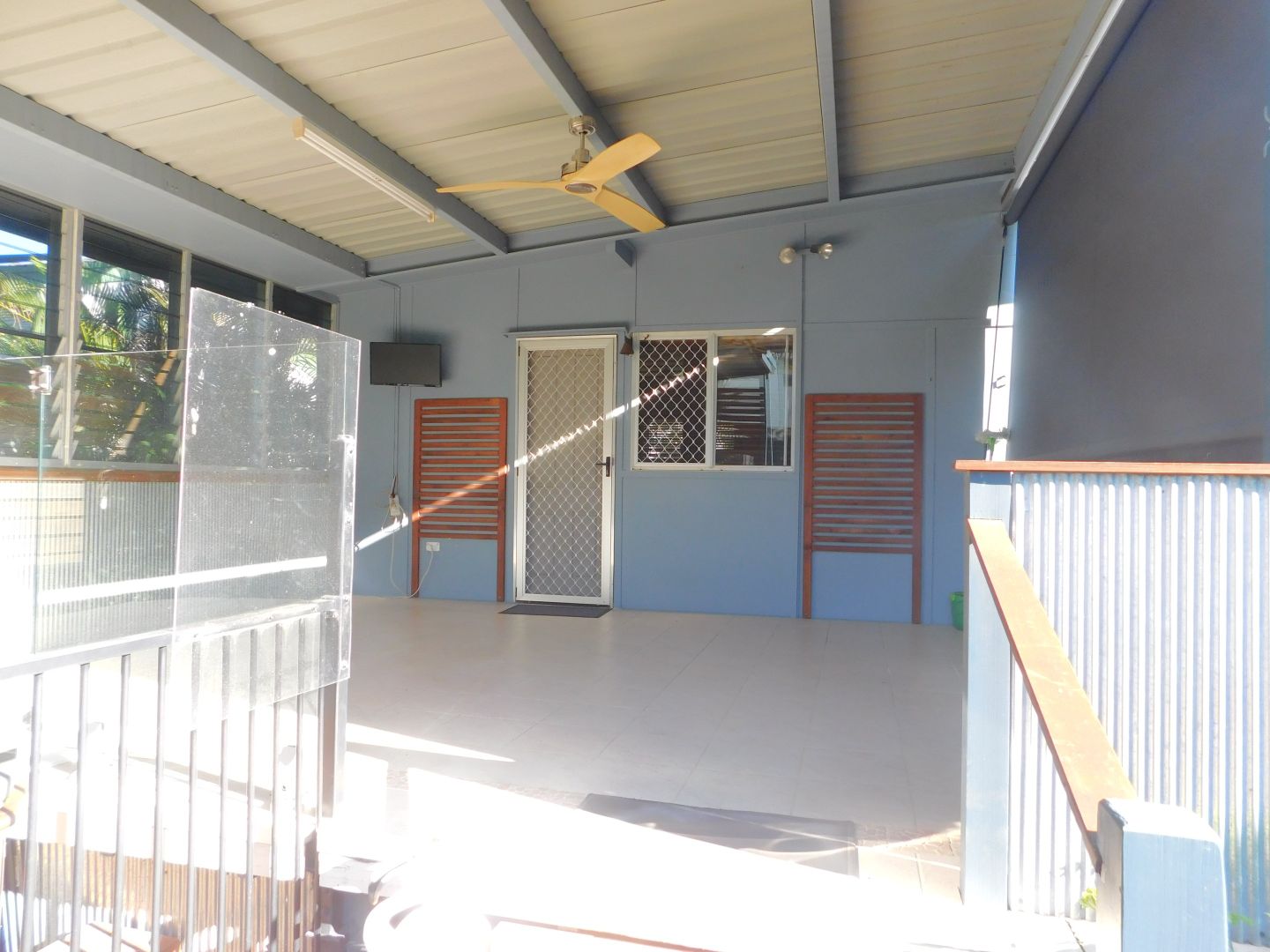 15 Leadale Street, Wynnum West QLD 4178, Image 2