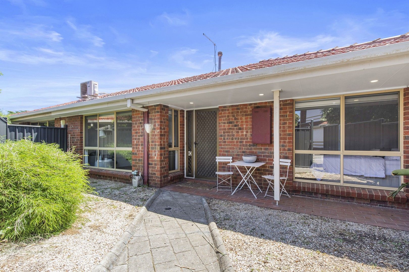 2 bedrooms Apartment / Unit / Flat in 6/18-20 San Remo Dr AVONDALE HEIGHTS VIC, 3034
