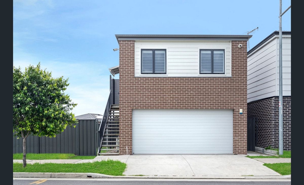 1 bedrooms Apartment / Unit / Flat in 9A Middleridge Drive GLENMORE PARK NSW, 2745